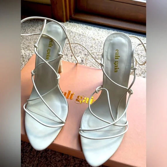 Cult Gaia Soleil lace up heel. Size 7.5. Off white - Picture 3 of 11